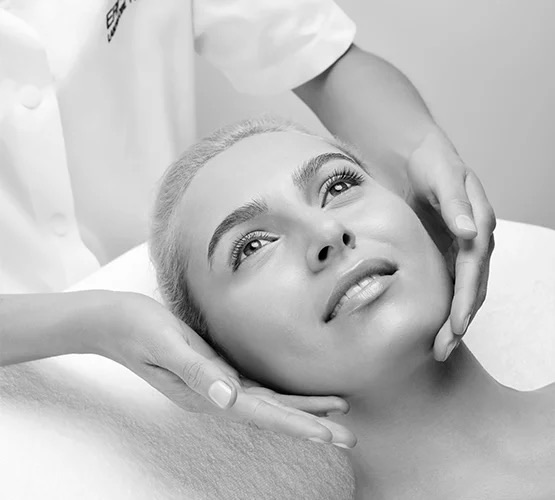 Lipidure Therapy — trị liệu cấp ẩm, massage vùng mặt và cổ